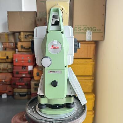 Leica TS03 Manual Total Station with 30X Magnification 1000m Non Prism Distance and 5'' Accuracy for Surveying