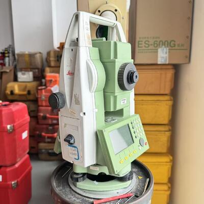 Leica TS09 Total Station with 1000m None Prism Distance, 0.6s Coarse Measurement, and IP66 Rated for Accurate Surveying